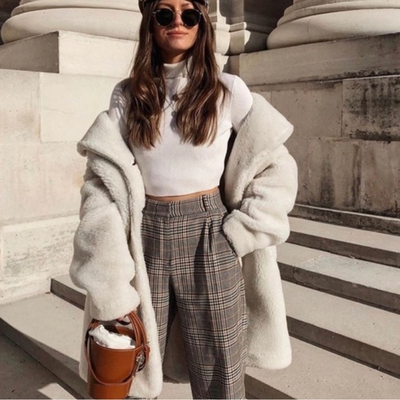 & Other Stories Cream Faux Fur Coat - Picture 10 of 13